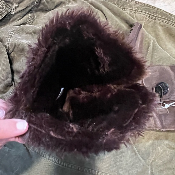 Brown UGG boots size 7! - Picture 4 of 6